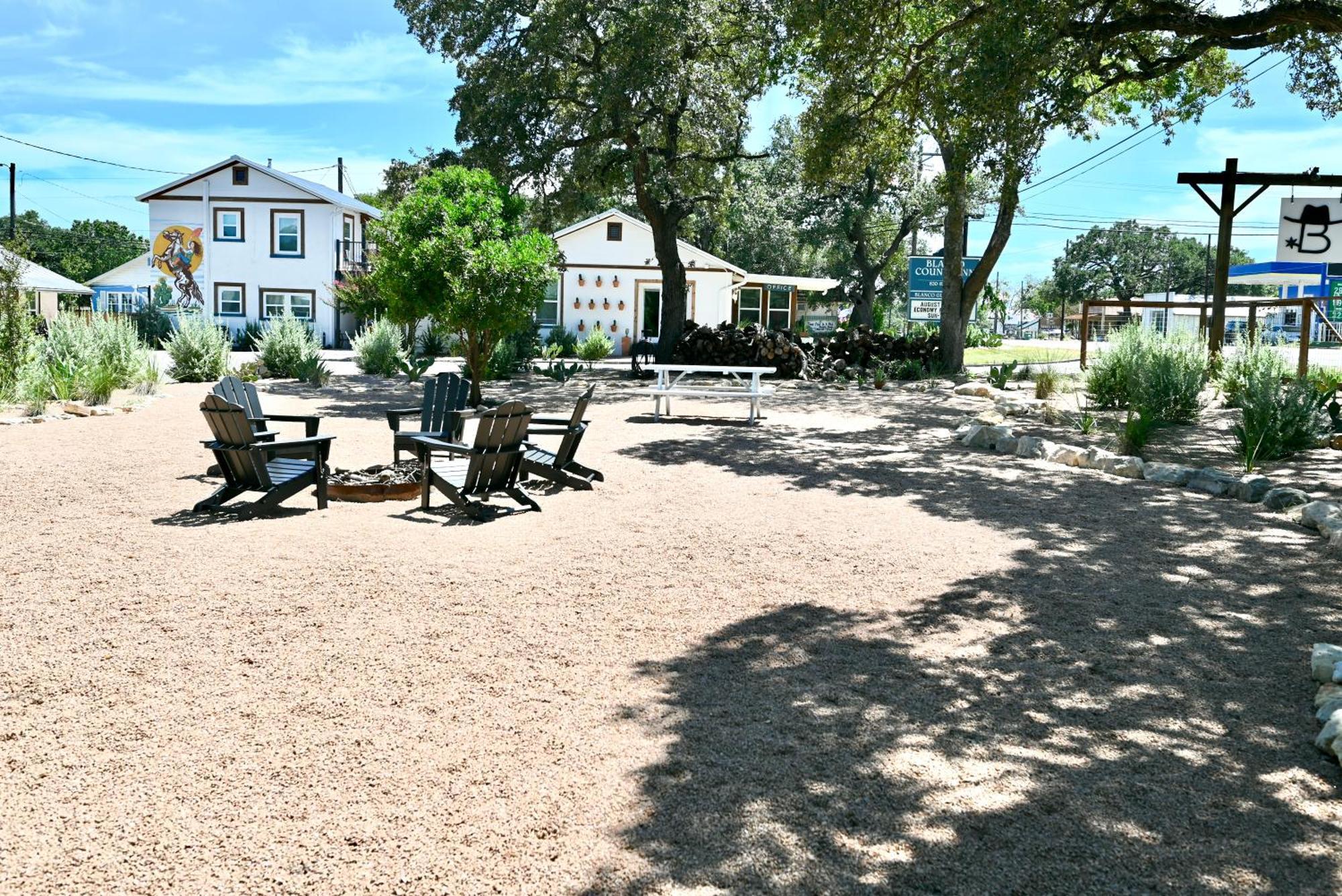 Blanco County Inn & Guesthouses Zewnętrze zdjęcie